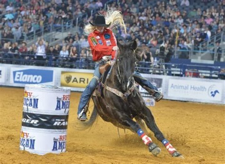 How old is amberley snyder?