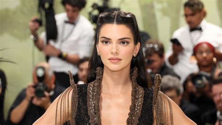 Who is Kendall Jenner hair stylist?