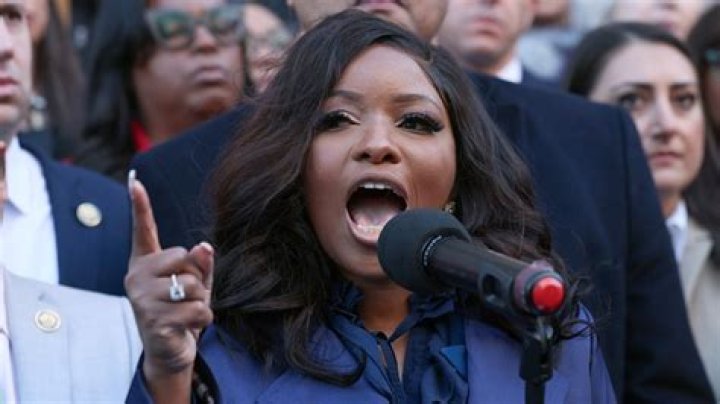 Why did jazmine sullivan stop making music?